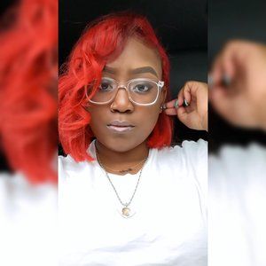 Meet your Posher, Malikah